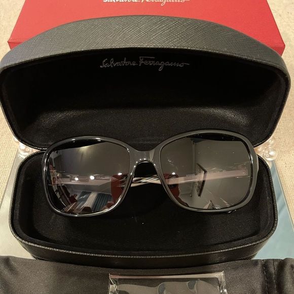 Salvatore Ferragamo Sunglasses AUTHENTIC main image 11